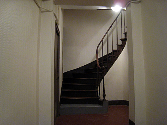 Je monte les escaliers