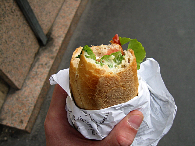 Je mange