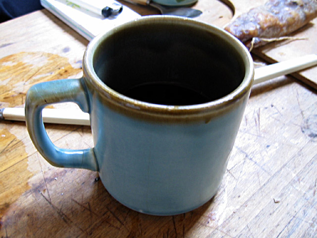 Je bois un café