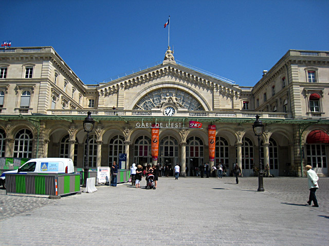 Je retourne à la gare