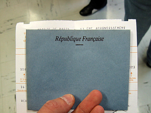Je prends une enveloppe