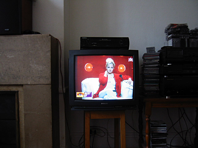 Je regarde la télévision