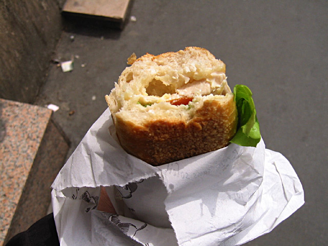 Je mange