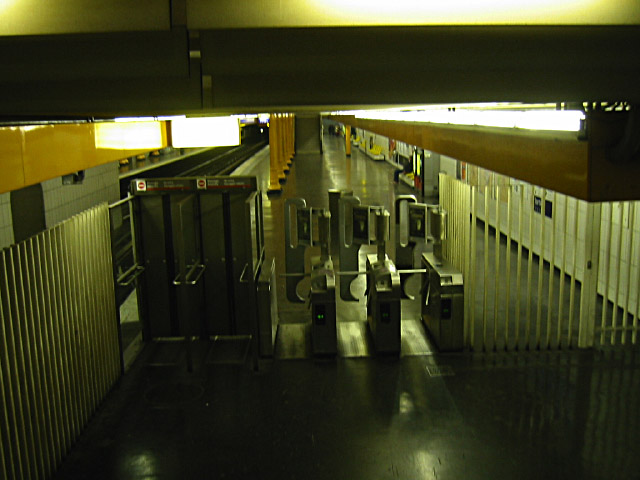 Nous prenons le métro