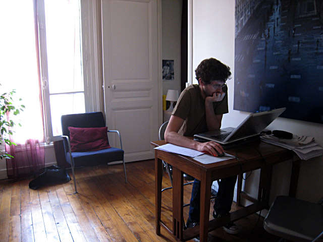 Olivier travaille