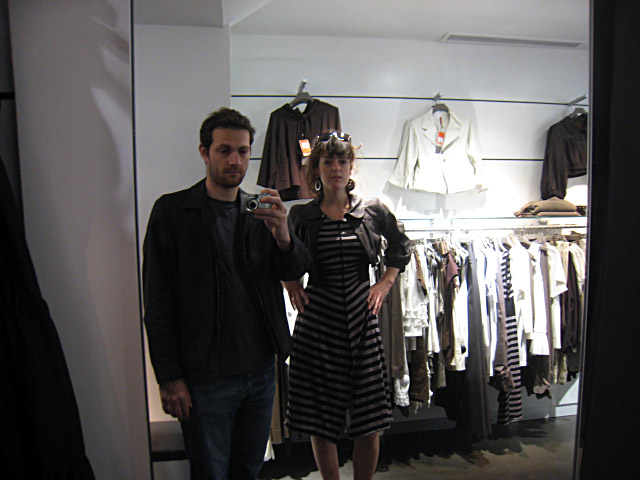 Marjolaine trouve une robe pour le mariage d'Elia