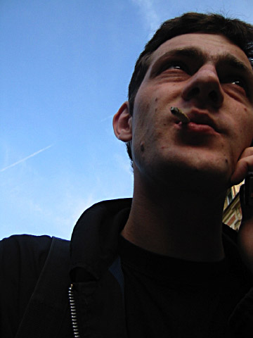 J'appelle Xavier pour le localiser