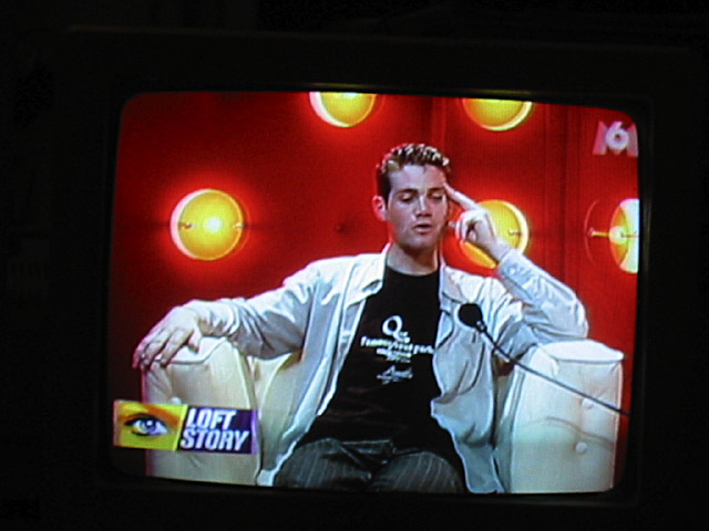 Je regarde une merde à la télévision