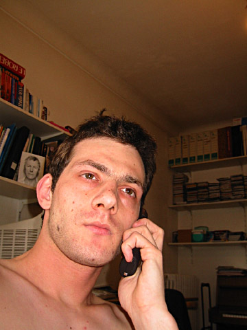 Je téléphone