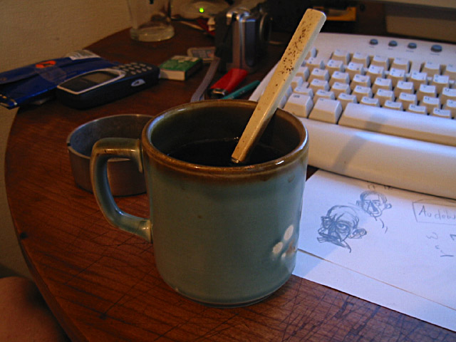 Je bois un café