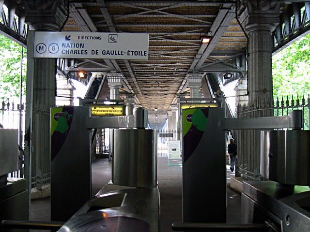 Je prends le métro à Nationale