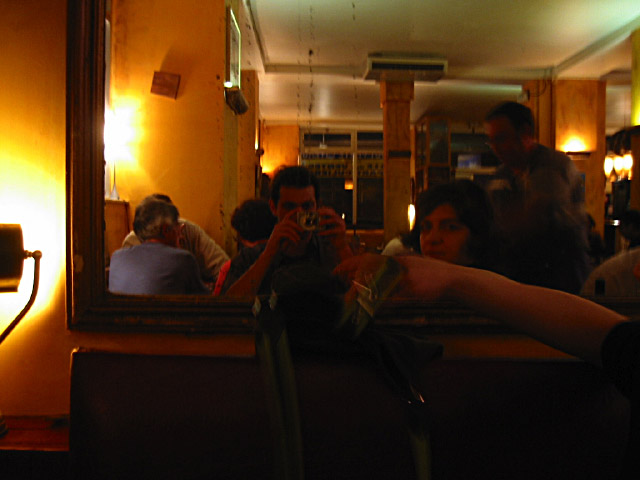 Nous allons dans un restaurant