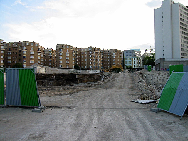 Nous retournons dans mon quartier