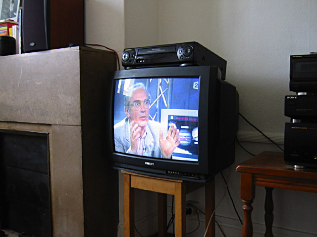 Je regarde la télévision