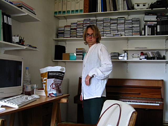 Catherine passe travailler sur son site