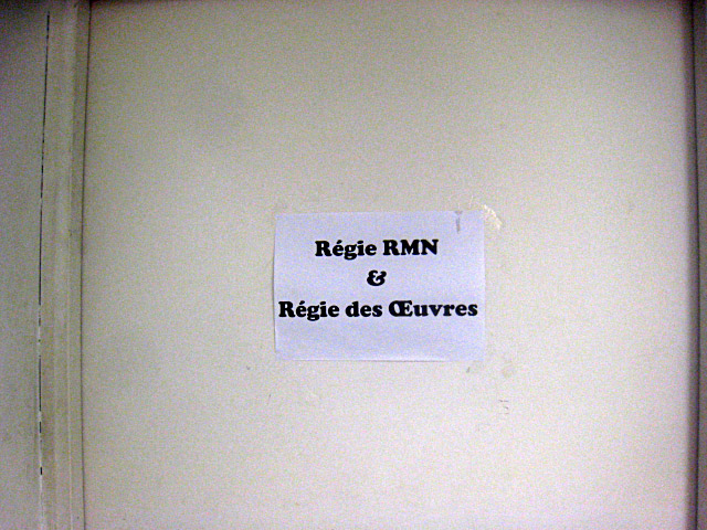 Je vais au bureau de la RMN