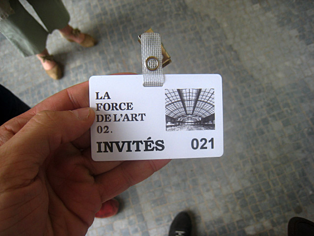 Je leur donne un badge 'invités'