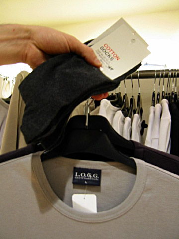J'achète des vêtements  chez H&M