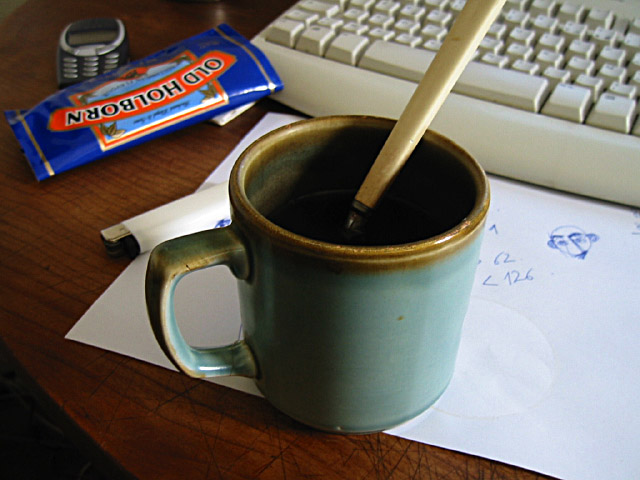 Je bois un café