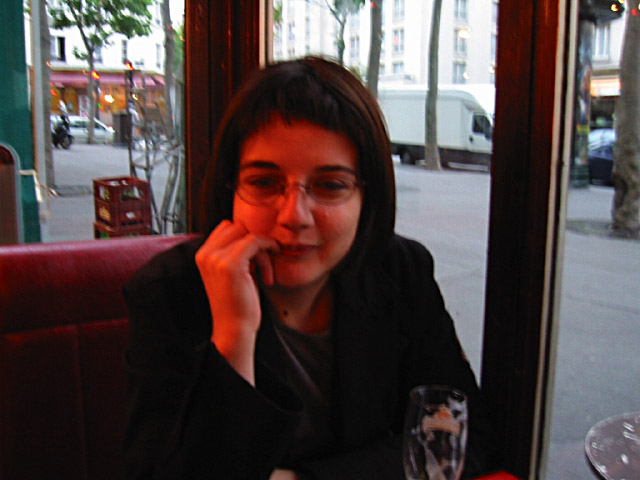 Nous retrouvons Caroline pour boire un verre