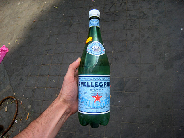 J'achète de l'eau