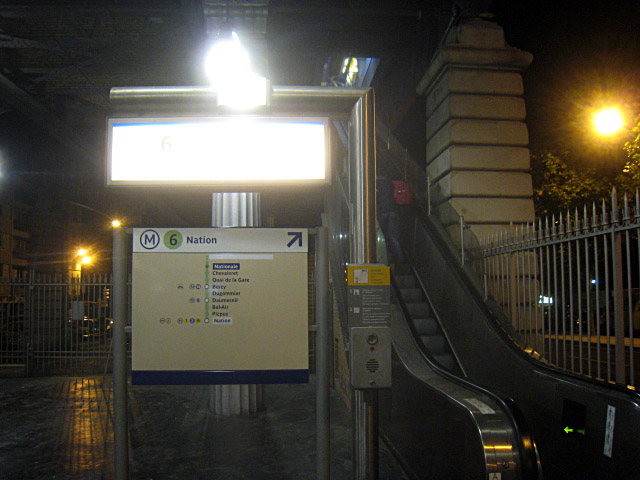 Nous prenons le métro