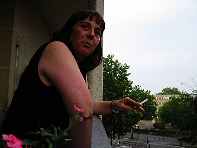 Cigarette au balcon