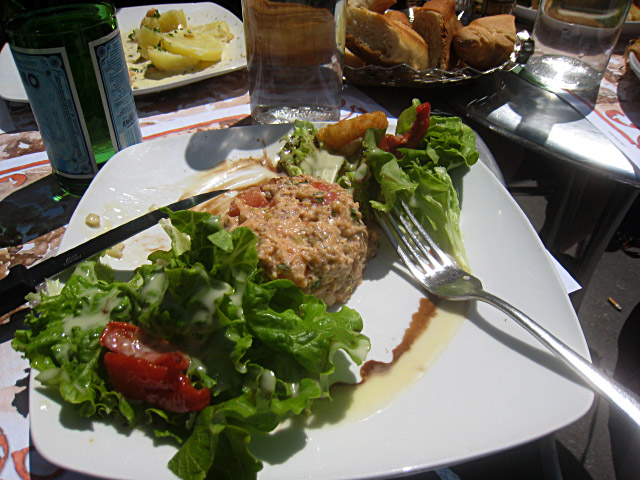 Je mange