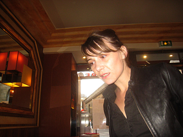 Julie nous rejoint