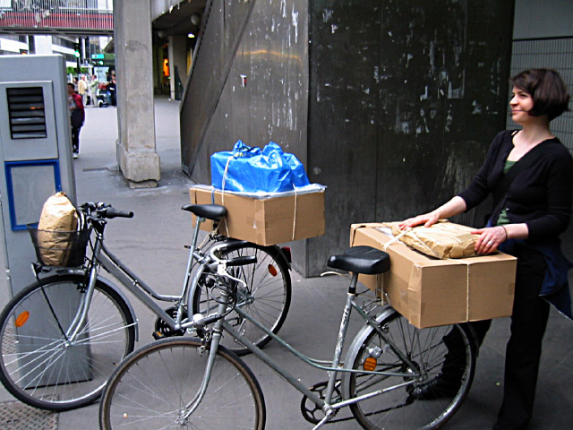 Nous rentrons à Paris avec nos vélos chargés