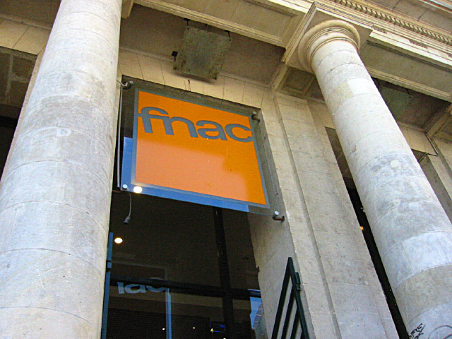 Je passe à la Fnac