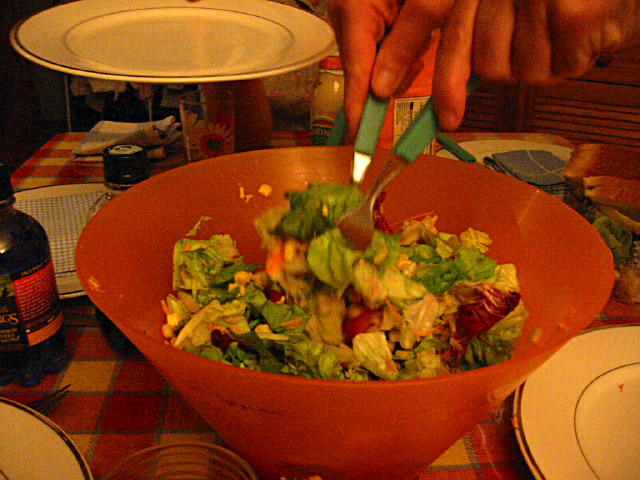 Nous passons à table
