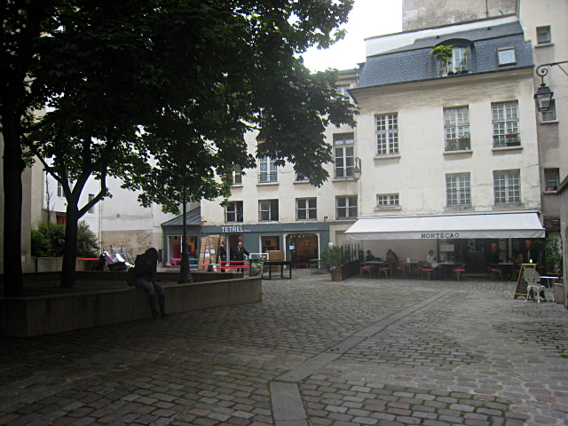 J'arrive au Village Saint-Paul