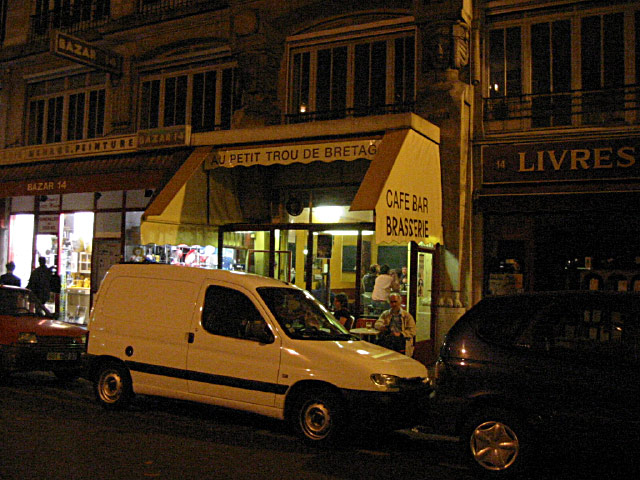 Nous voulons aller au Petit Trou de Bretagne mais il n'y a plus de place