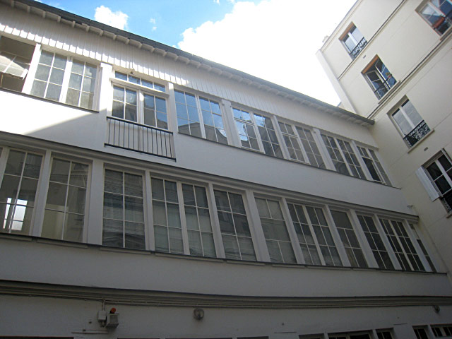 Je passe rapidement au bureau