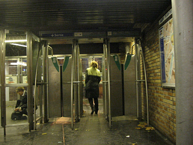 Nous prenons le métro