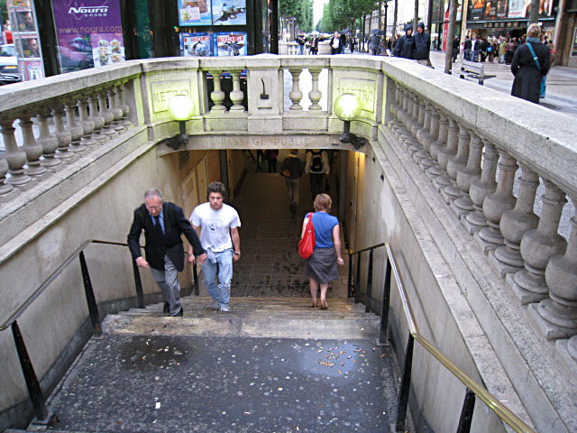 Je prends le métro