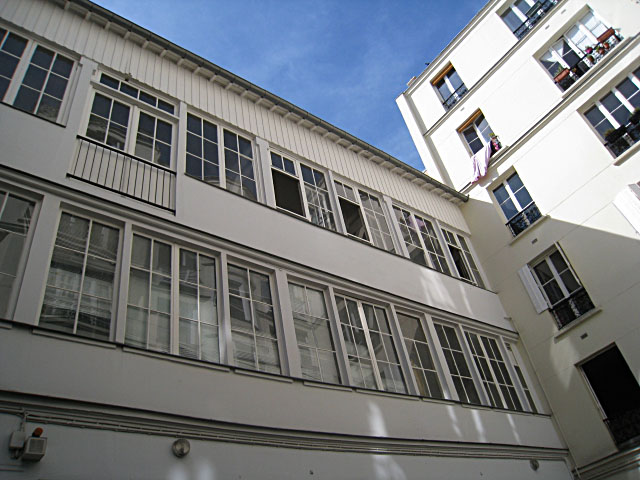 Je vais au bureau