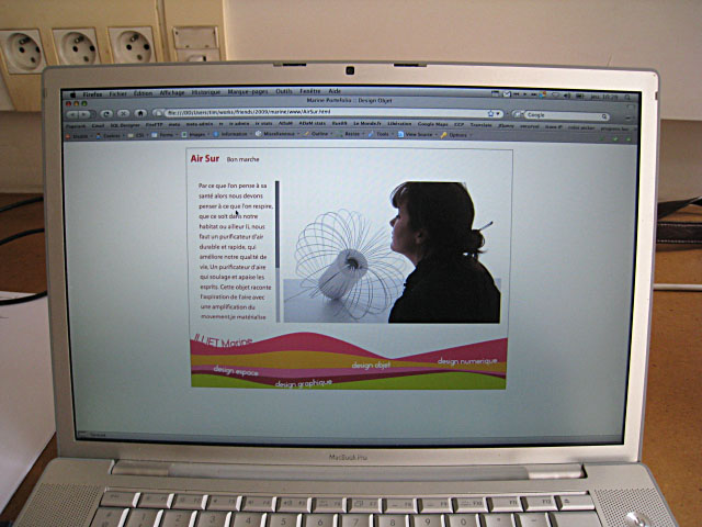 Je l'aide à finaliser son site