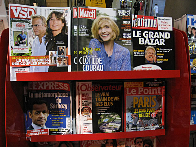 Je regarde