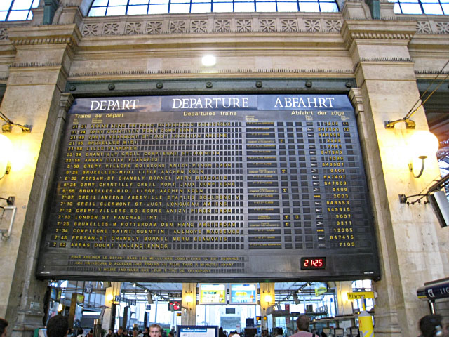 Je guette l'affichage de la voie