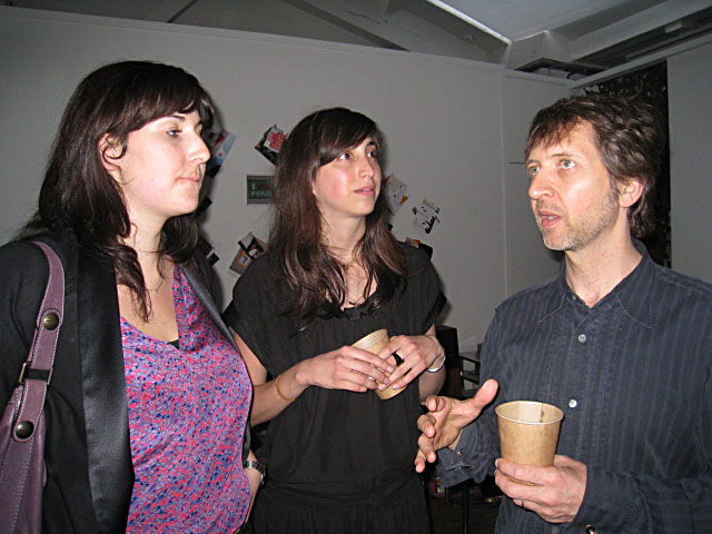 Eric discute