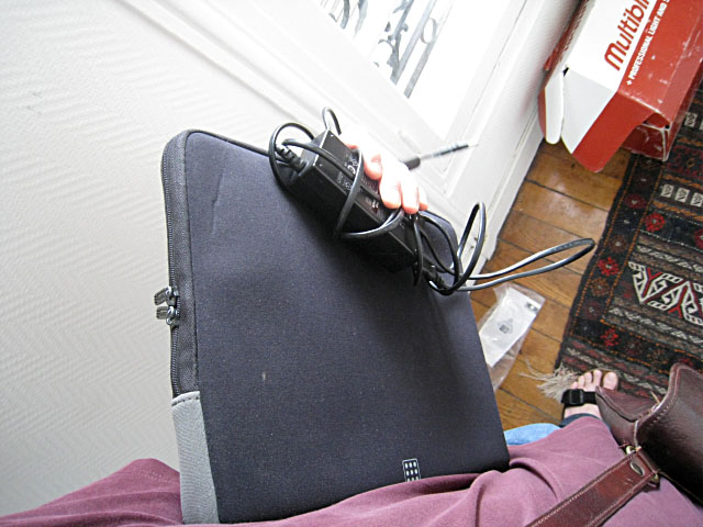 Je récupère un portable pour Alice