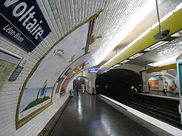 Je sors à Voltaire