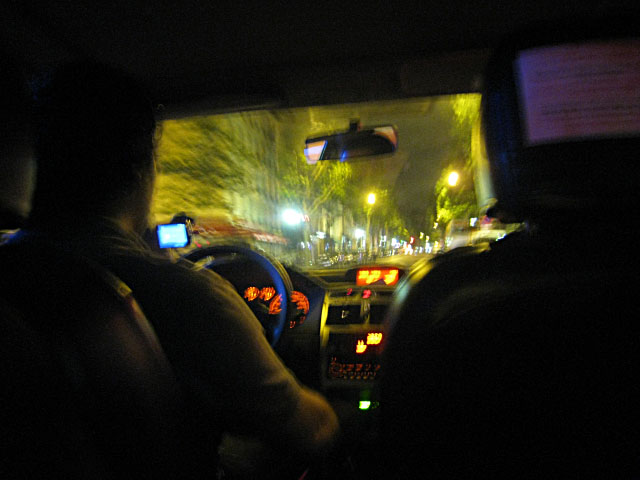 Je prends un taxi