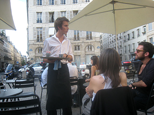 J'appelle le serveur