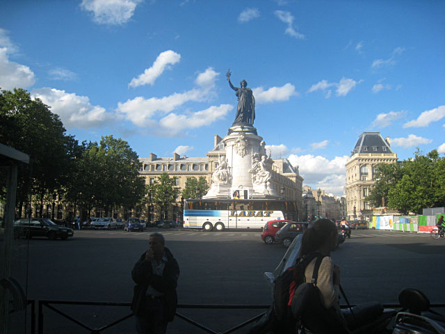 Je vais à République