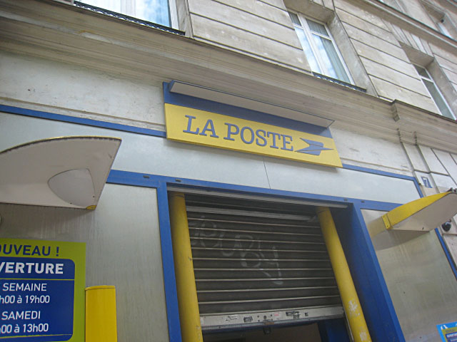 Je vais à La Poste