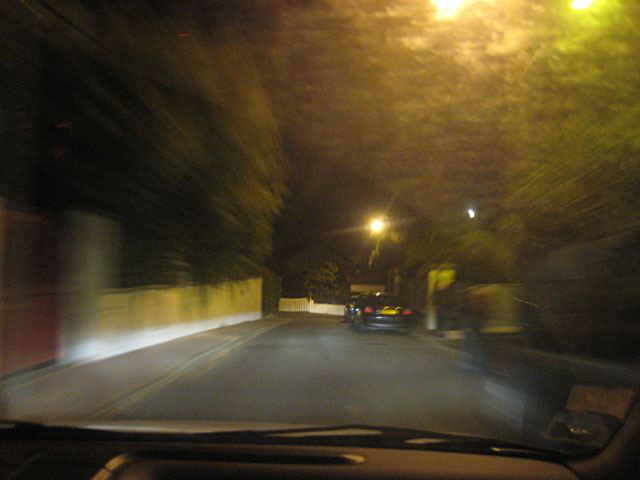 Nous remontons en voiture