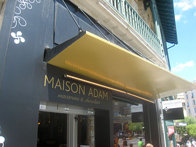 Nous allons chez La Maison Adam